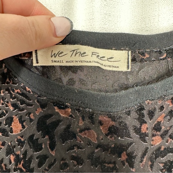 We The Free Black Patterned Short Sleeve Shirt - Picture 2 of 5